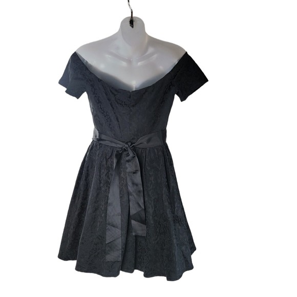 Trixxi Fit and Flare Mini Cocktail Dress Womens Junior Sz M Black Floral Gems - Picture 4 of 16